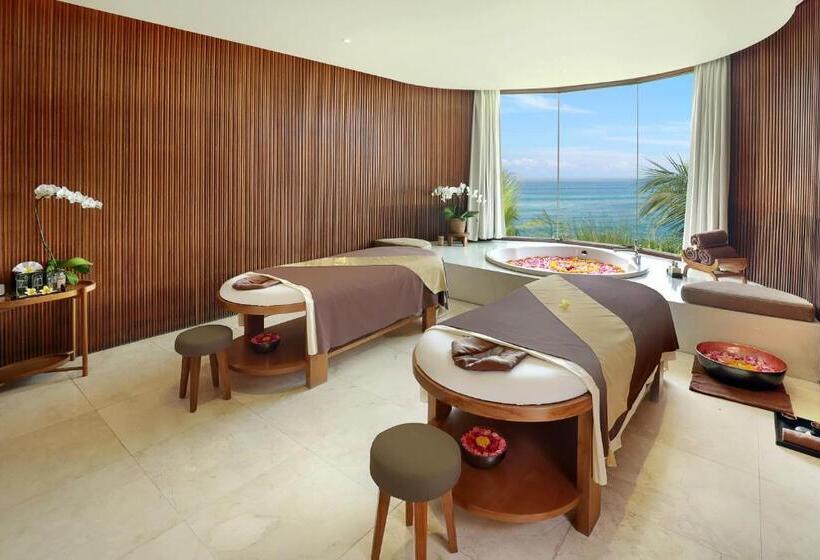 בית מלון כפרי Candi Beach Resort & Spa