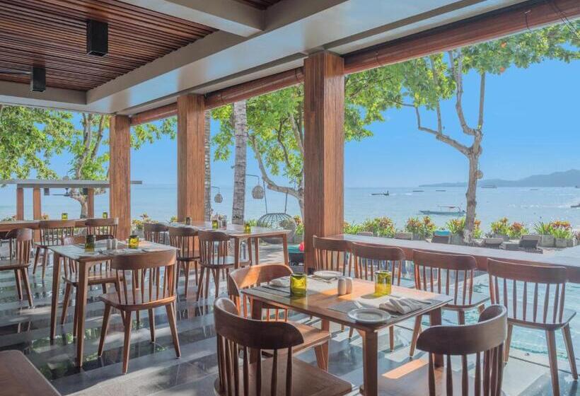 酒店 Candi Beach Resort & Spa