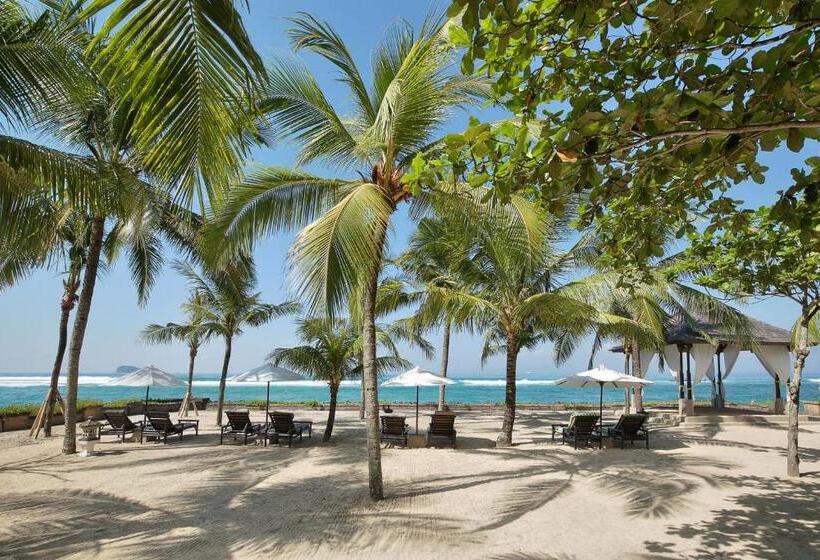 酒店 Candi Beach Resort & Spa