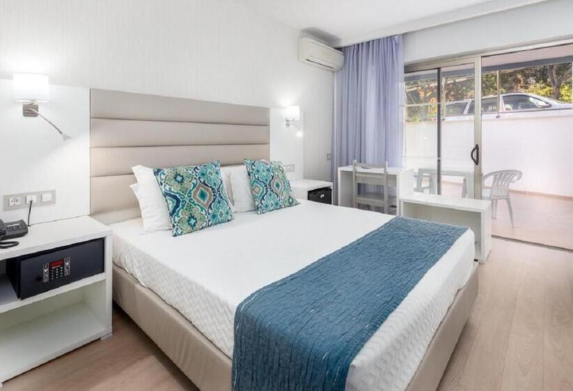 בית מלון כפרי Carvi Beach