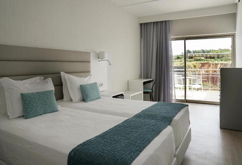 בית מלון כפרי Carvi Beach