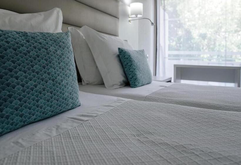 בית מלון כפרי Carvi Beach