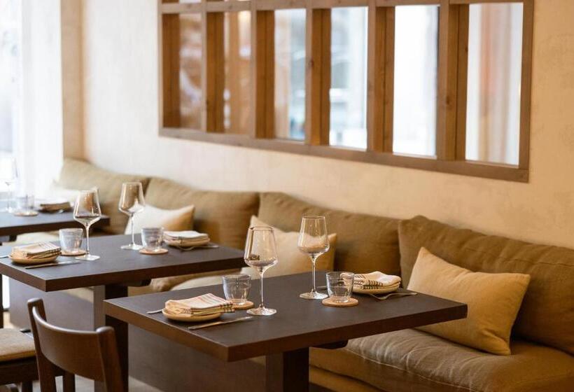 هتل Casa Teva Barcelona