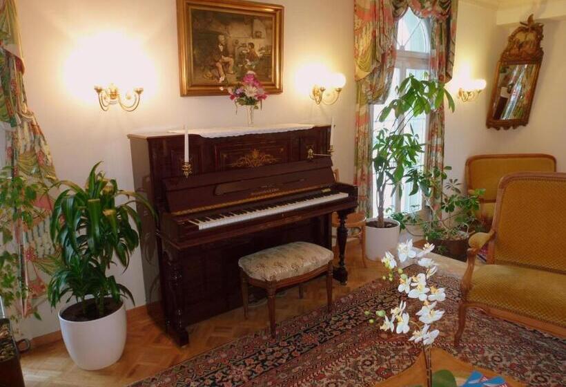 Отель Centralcontinental