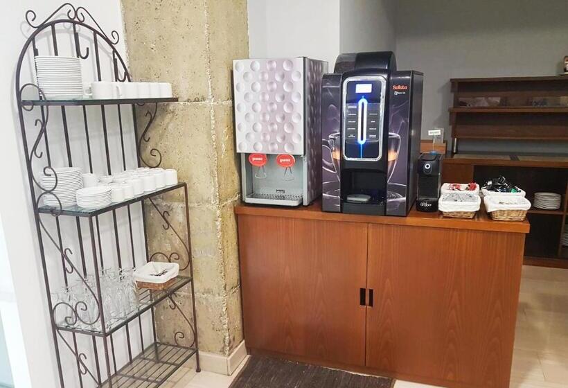 Отель Cesaraugusta