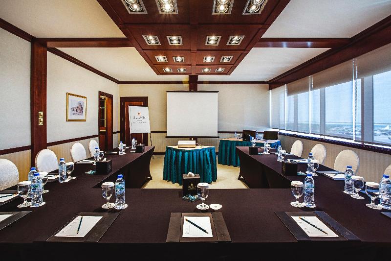 Corniche Hotel Abu Dhabi