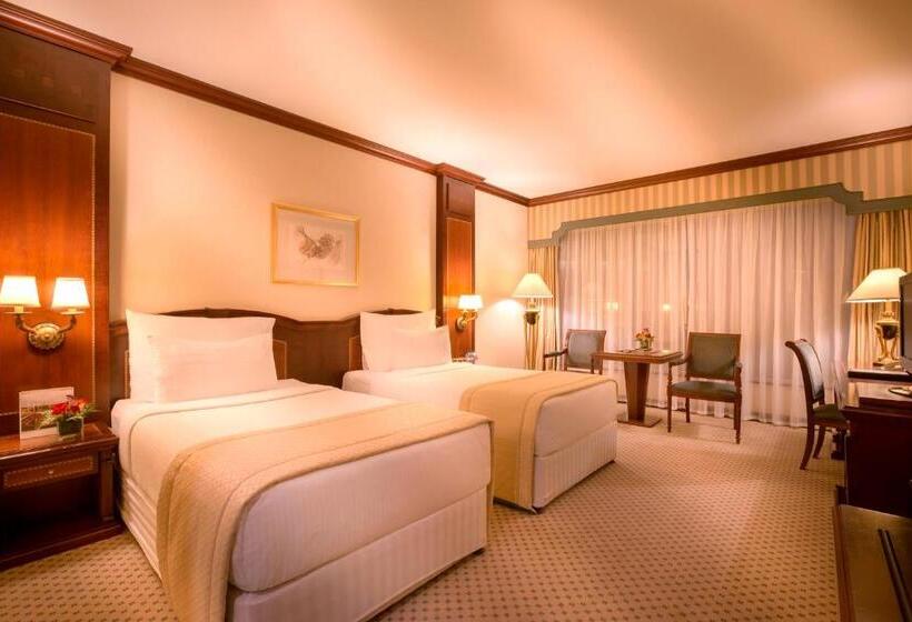 Corniche Hotel Abu Dhabi