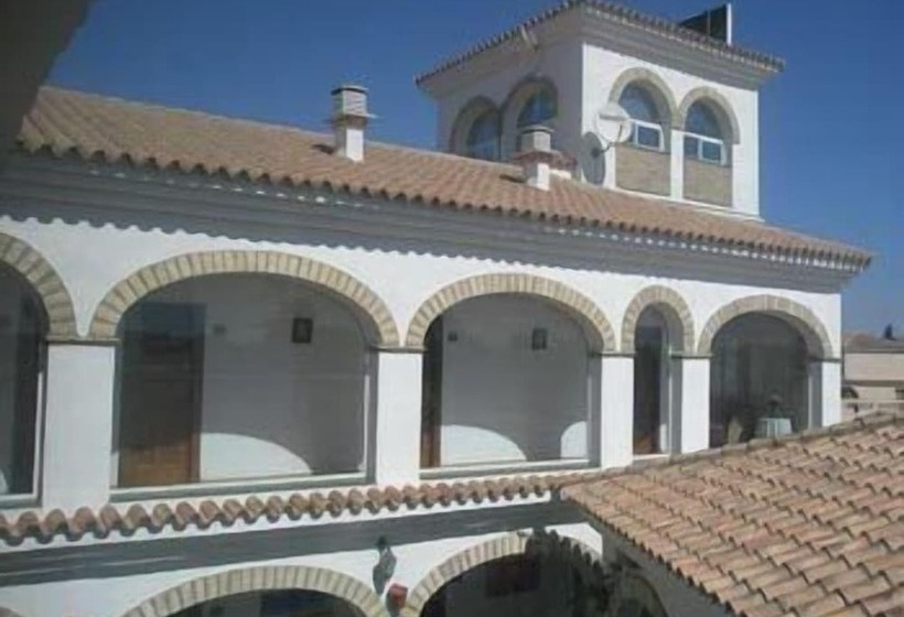 فندق Cortijo Los Gallos