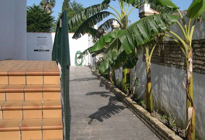 فندق Cortijo Los Gallos