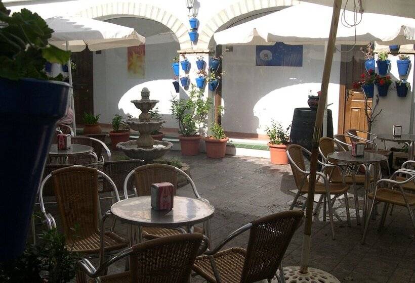 فندق Cortijo Los Gallos