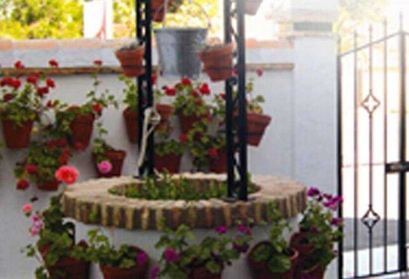 فندق Cortijo Los Gallos