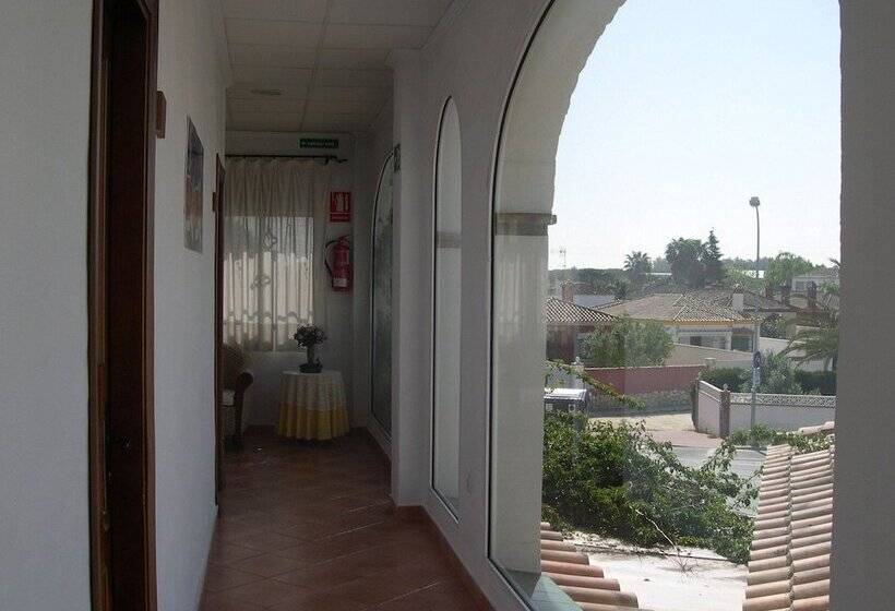 فندق Cortijo Los Gallos