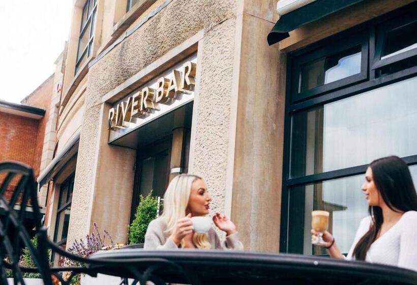 בית מלון כפרי Crowne Plaza   Belfast, An Ihg