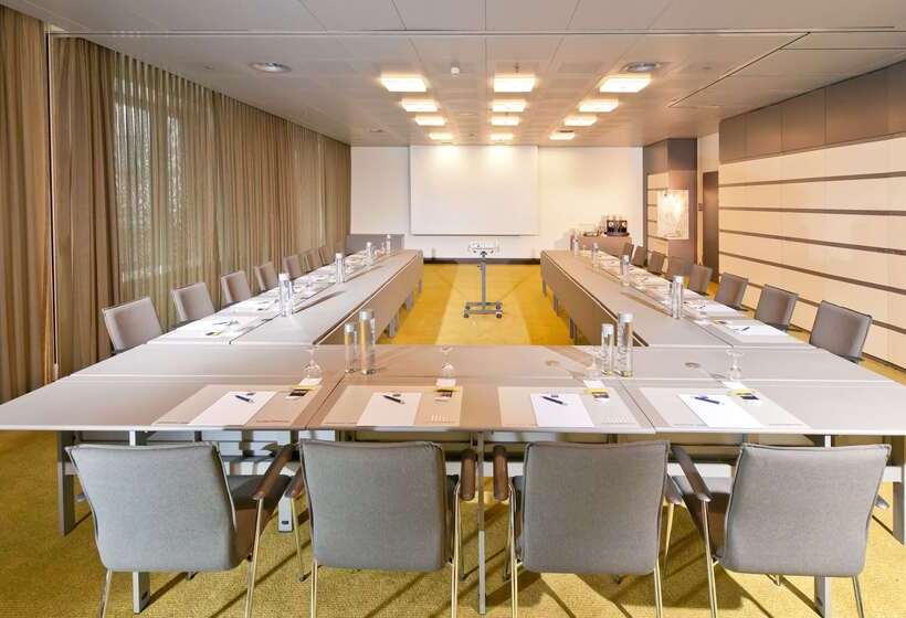 Dorint Hotel Am Heumarkt Köln