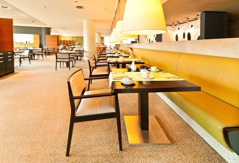 Dorint Hotel Am Heumarkt Köln