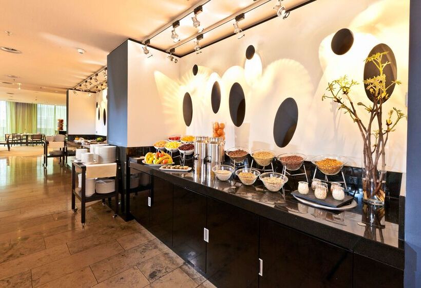 Dorint Hotel Am Heumarkt Köln