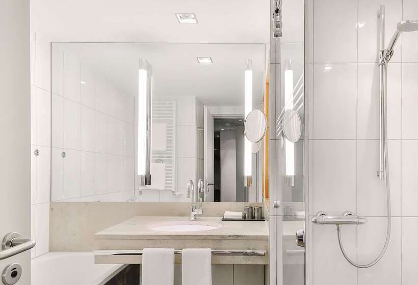 Dorint Hotel Am Heumarkt Köln