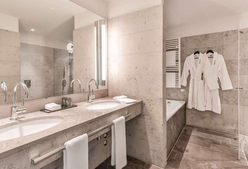 Dorint Hotel Am Heumarkt Köln