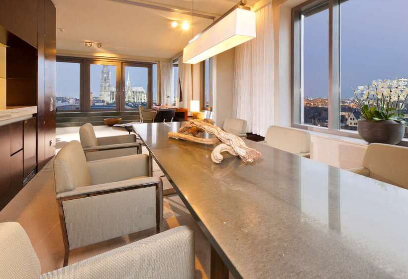 Dorint Hotel Am Heumarkt Köln