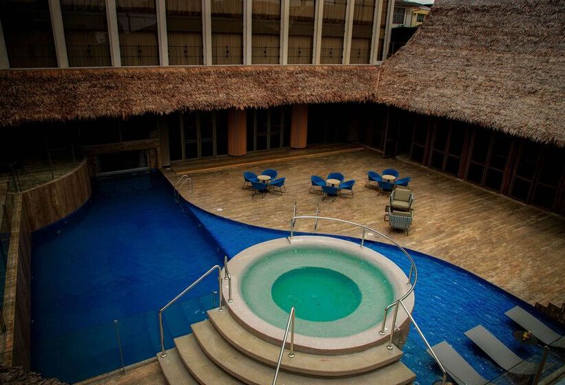 فندق Doubletree By Hilton Iquitos