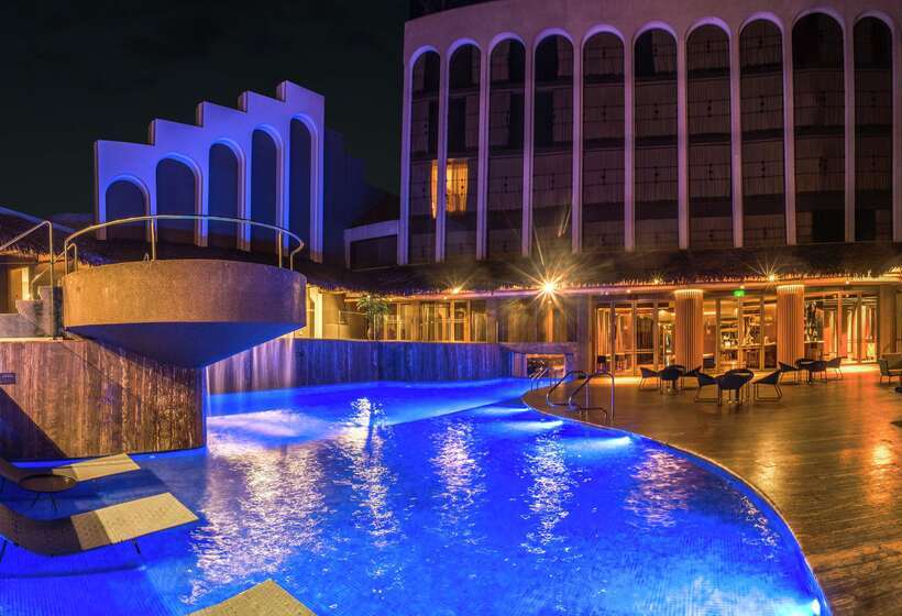 هتل Doubletree By Hilton Iquitos