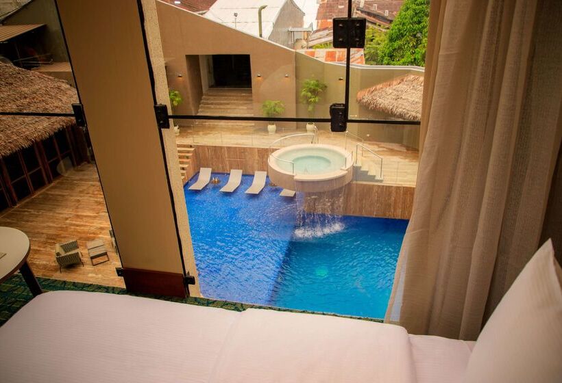 فندق Doubletree By Hilton Iquitos