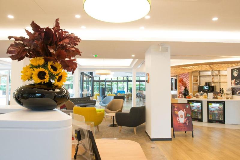 בית מלון כפרי Doubletree By Hilton Paris Bougival