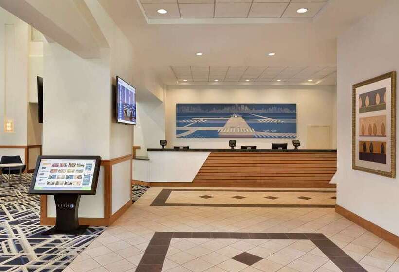 Отель Embassy Suites Boston Logan Airport