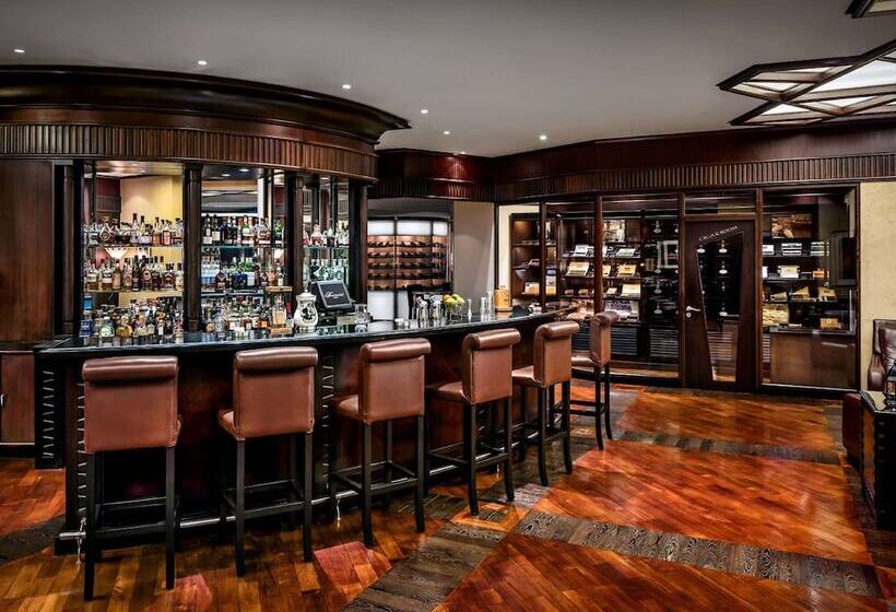 فندق Fairmont Dubai