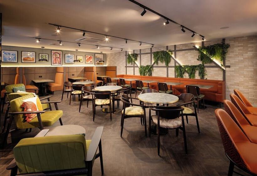 Отель Four Points By Sheraton Edinburgh