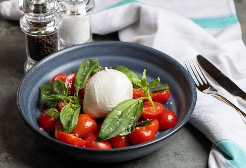 Отель Four Points By Sheraton Edinburgh