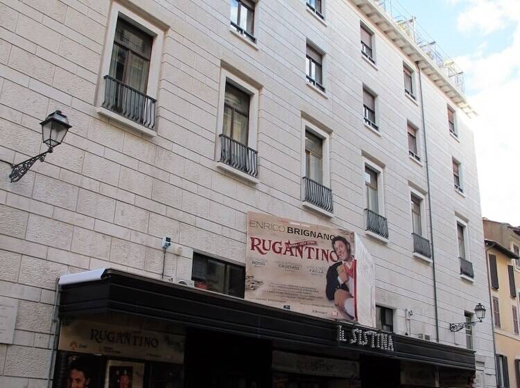 בית מלון כפרי Garda