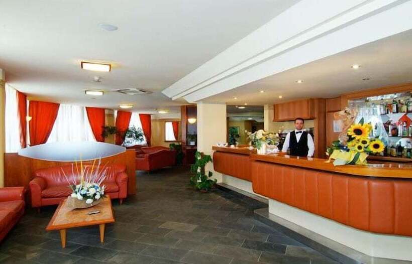 בית מלון כפרי Grand Eur