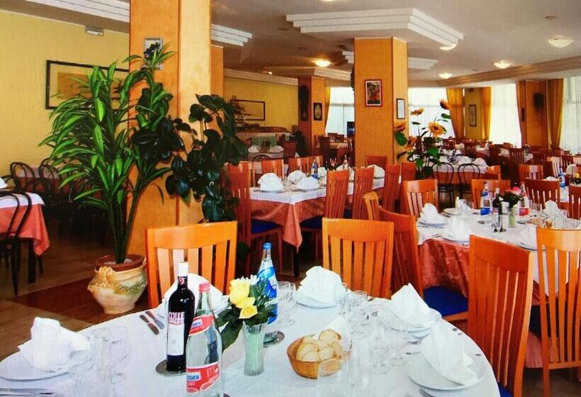 בית מלון כפרי Grand Eur