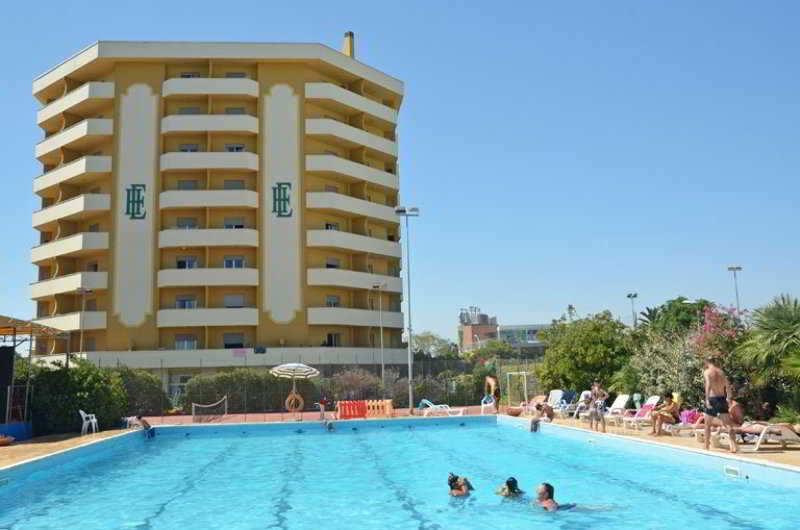 בית מלון כפרי Grand Eur