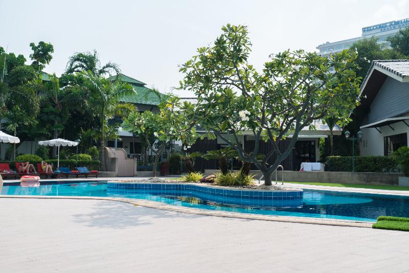 Grand Jomtien Palace Hotel   Sha Extra Plus