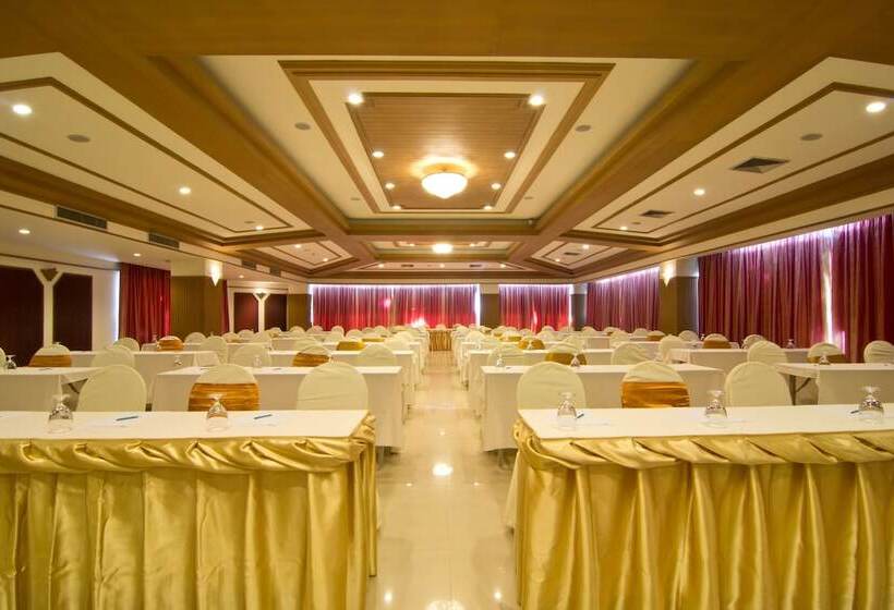 Grand Jomtien Palace Hotel   Sha Extra Plus
