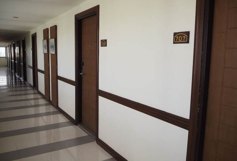 Grand Jomtien Palace Hotel   Sha Extra Plus