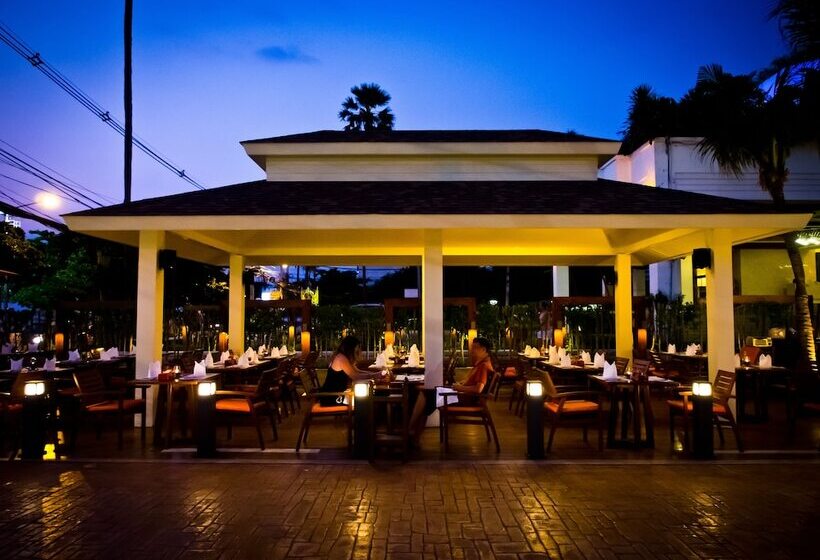 Grand Jomtien Palace Hotel   Sha Extra Plus