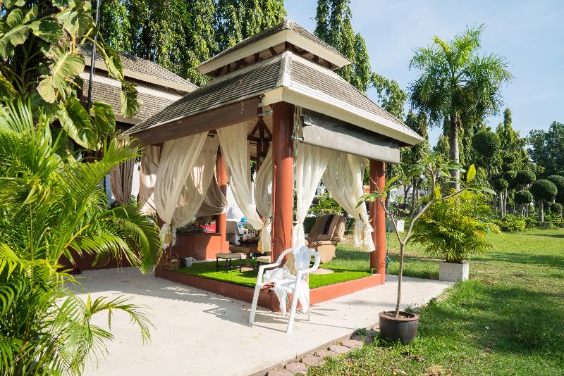 Grand Jomtien Palace Hotel   Sha Extra Plus