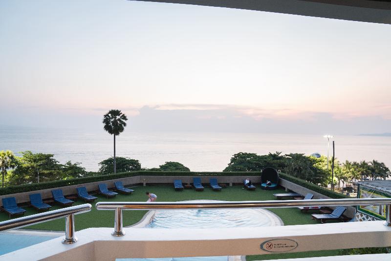 Grand Jomtien Palace Hotel   Sha Extra Plus