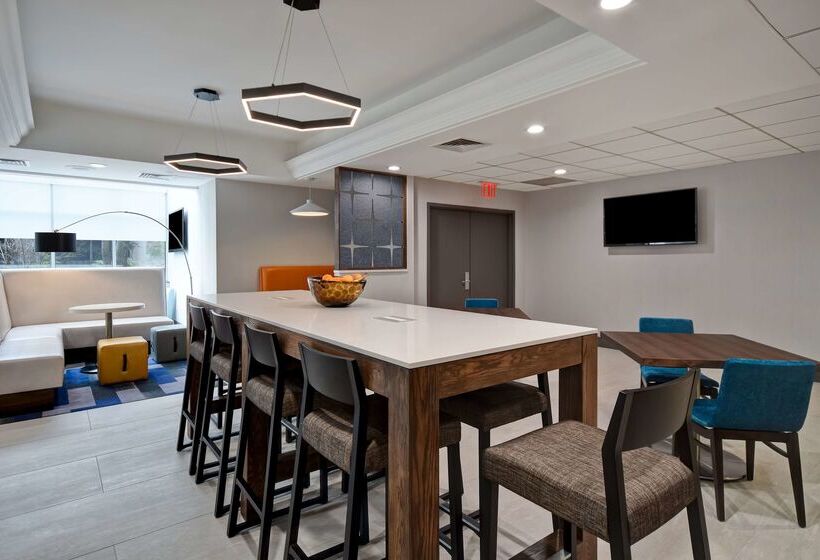 ホテル Hampton Inn Nyjfk