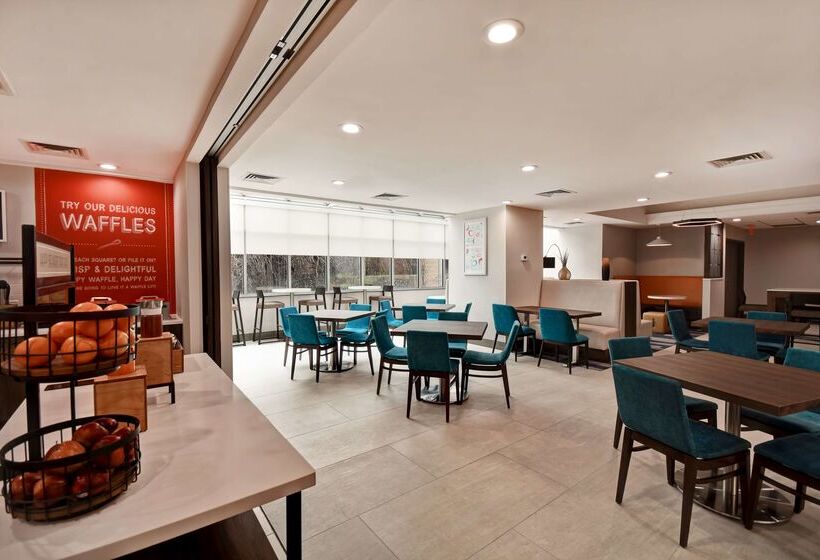 ホテル Hampton Inn Nyjfk