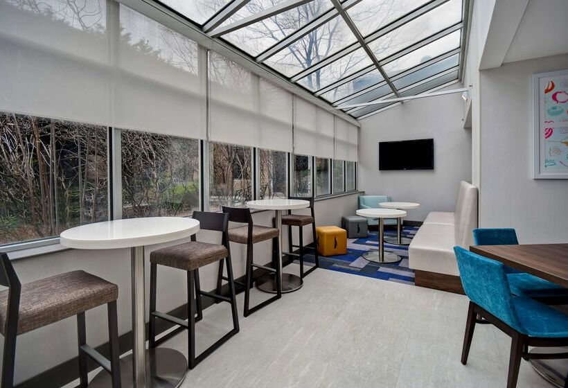 ホテル Hampton Inn Nyjfk