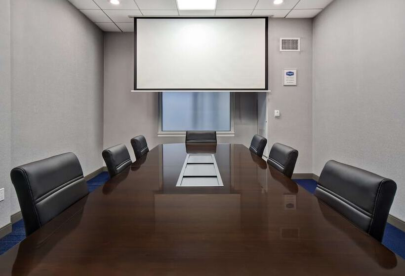 ホテル Hampton Inn Nyjfk