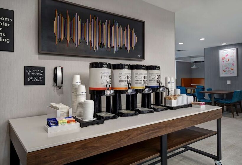 ホテル Hampton Inn Nyjfk