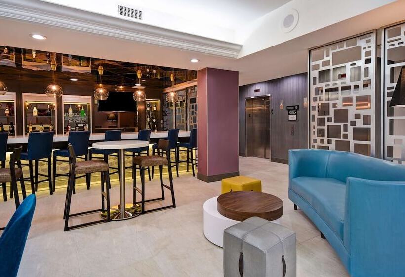 ホテル Hampton Inn Nyjfk