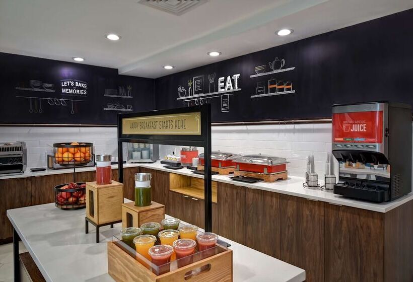 ホテル Hampton Inn Nyjfk