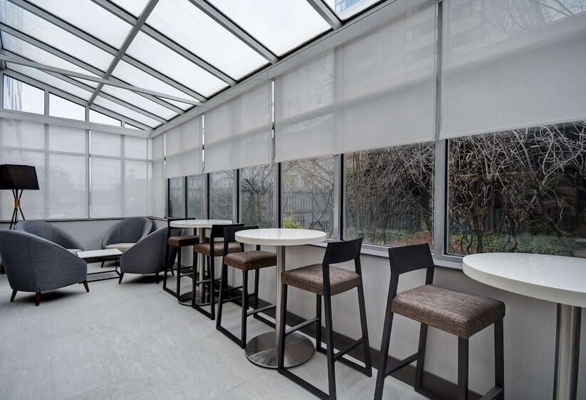 ホテル Hampton Inn Nyjfk