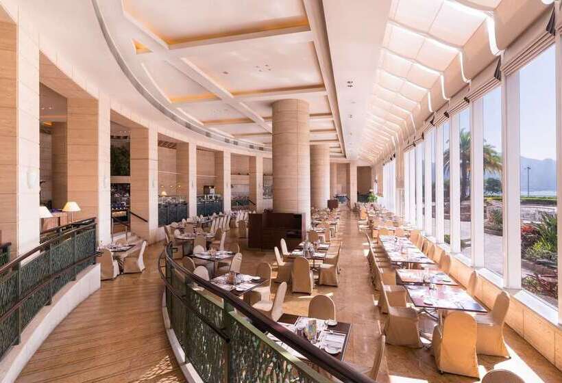 هتل Harbour Plaza Metropolis